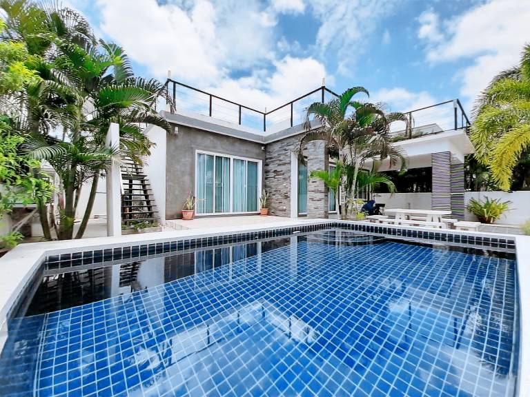 Villa with pool in Hua Hin