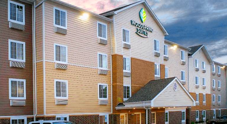 WoodSpring Suites Chicago Romeoville — photo 5