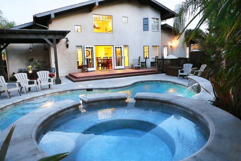 House  Long Beach