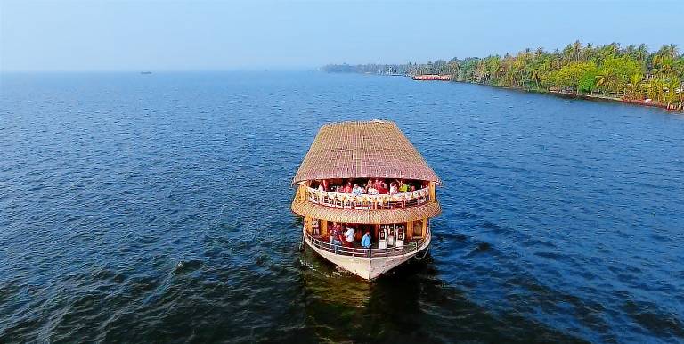 Houseboat Thathampally