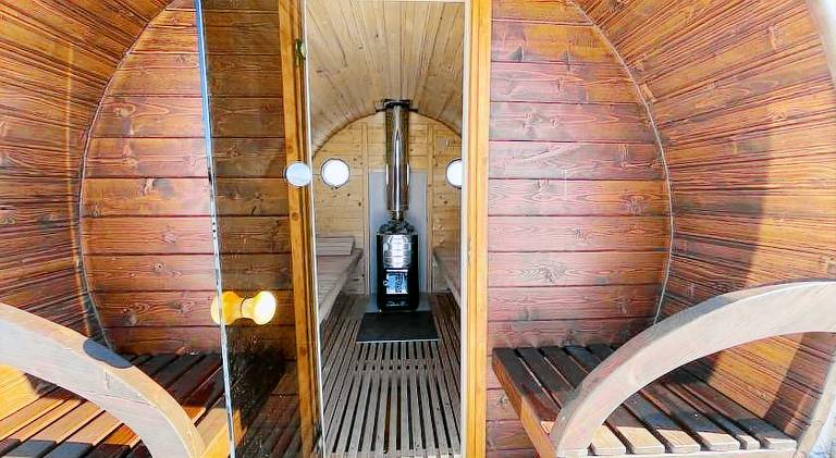Rental apartment with hot tub & sauna — photo 3