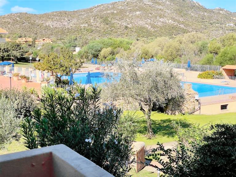 Rental apartment with pool & patio | Beach nearby | Pets allowed in Golfo Aranci