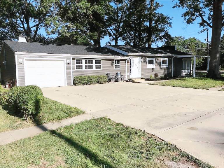 House  Lorain