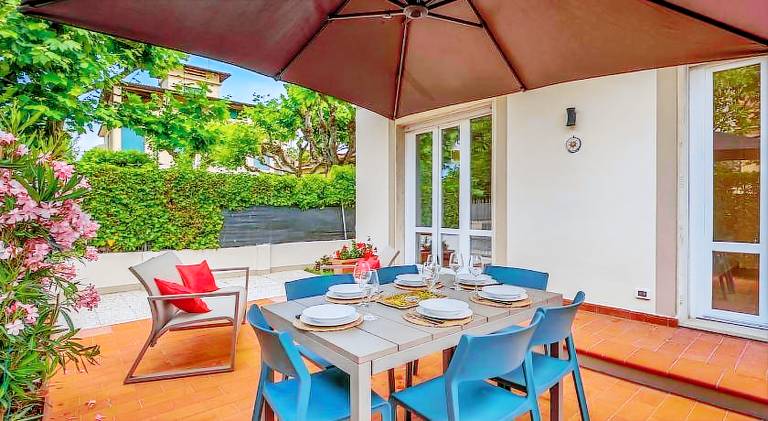 Apartment with garden | Close to the beach | Dogs allowed in Camaiore