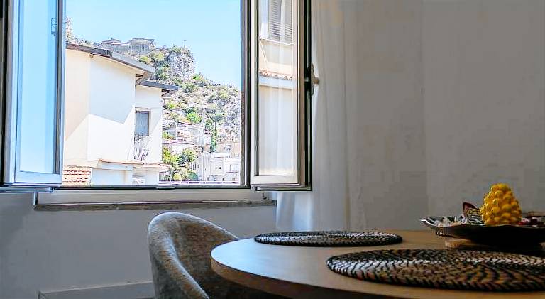 Apartment with 2 rooms for 4 persons in Taormina
