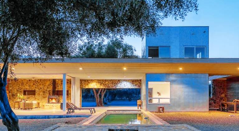 Villa with hot tub & pool in Ensenada