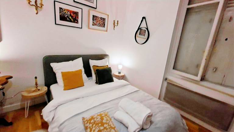 Apartment | Next to Notre-Dame de Paris | Perfect for remote work — photo 2