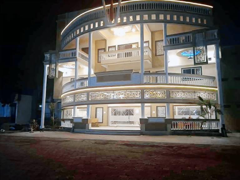 Hotel Kuber Vatika in Bhopal