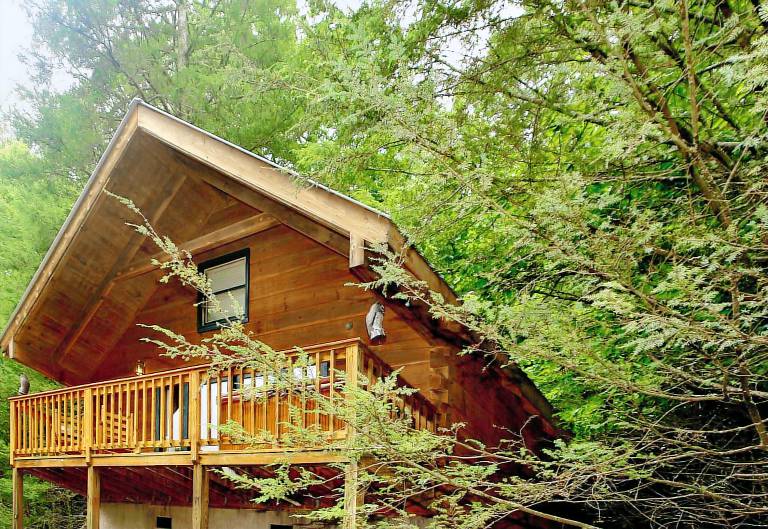 Gatlinburg Hot Tub Pet Friendly WiFi Fireplace — photo 2