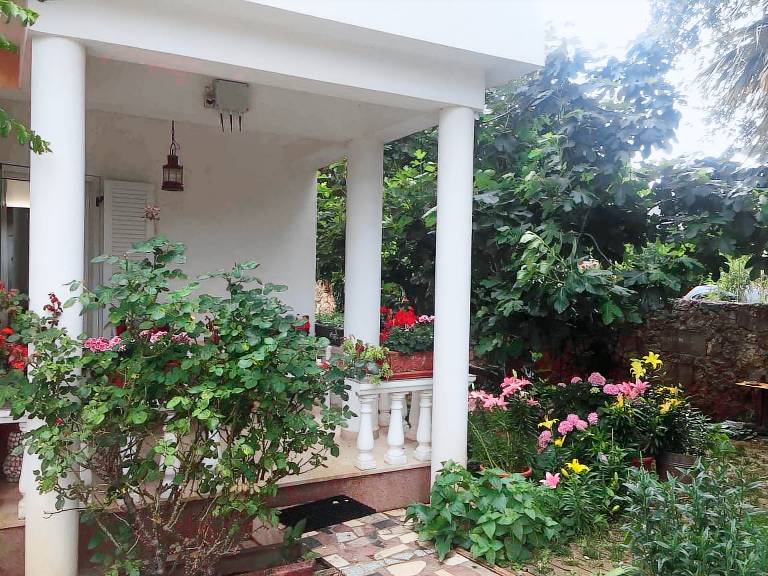 Rental apartment with terrace, garden & BBQ — photo 4