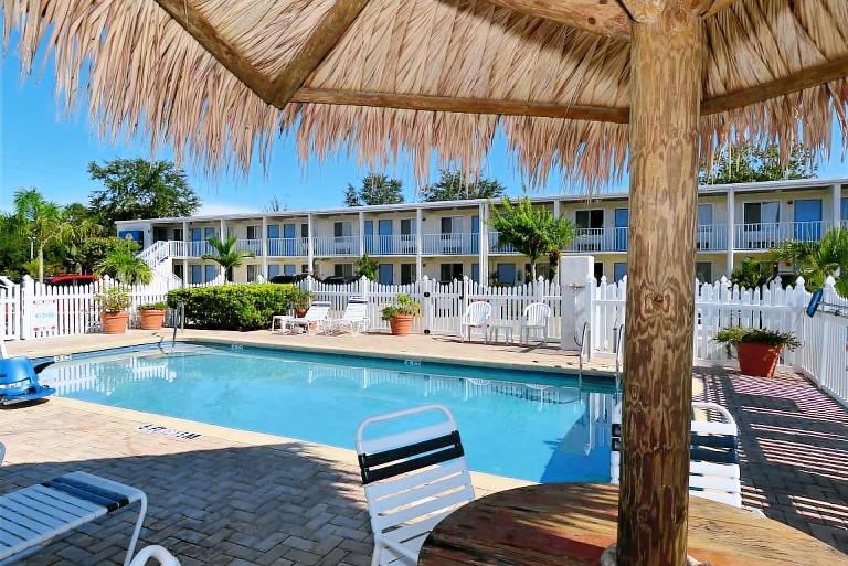 Americas Best Value Inn Bradenton Sarasota — photo 3