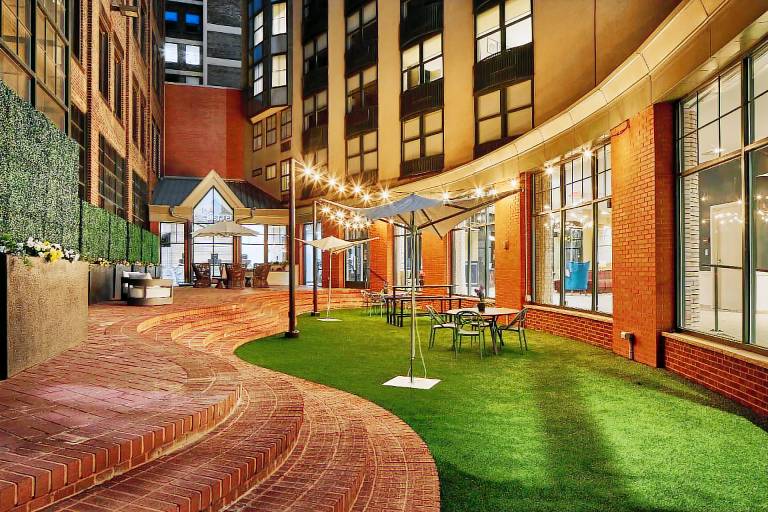 Hotel Indigo Cleveland Downtown by IHG — photo 3