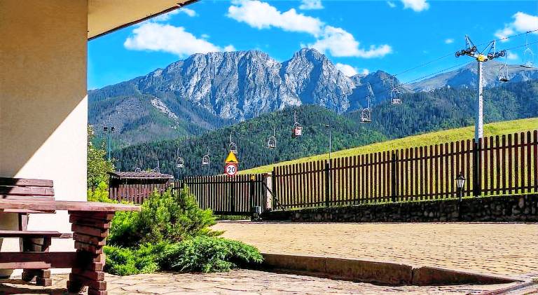Holiday apartment with patio, barbecue & garden in Koscielisko