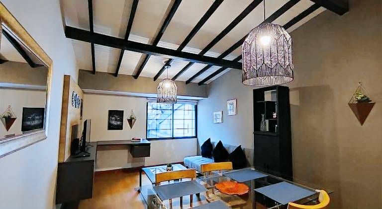Nice vacation home with hot tub | Close to Lleras Park | Pet-friendly — photo 4