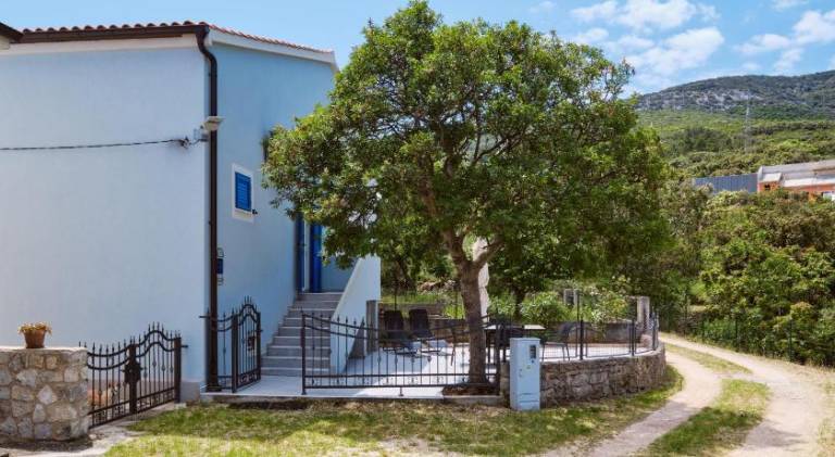 Vacation home with 1 room for 2 persons in Mali Losinj
