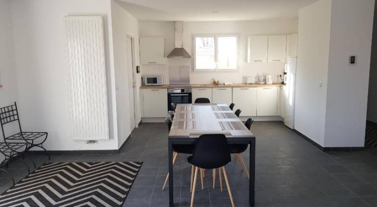 House with 3 rooms for 8 persons in Libourne