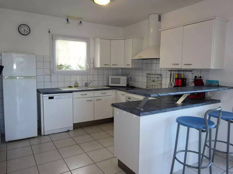 Fully equipped nice vacation home with garden, patio & barbeque | Close to the beach | Dogs allowed — photo 2