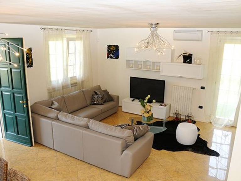 Fully equipped house with BBQ, yard & terrace | Nature view | Pets allowed — photo 4