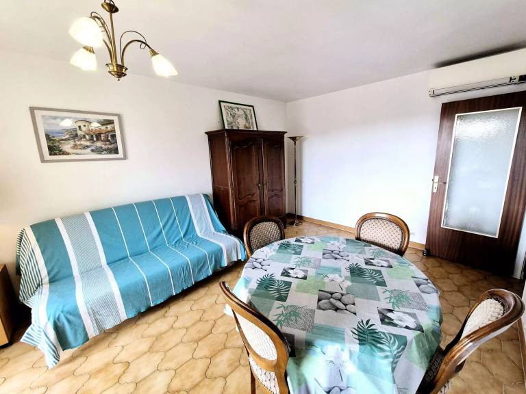 Rental apartment with 1 room for 4 persons — photo 5
