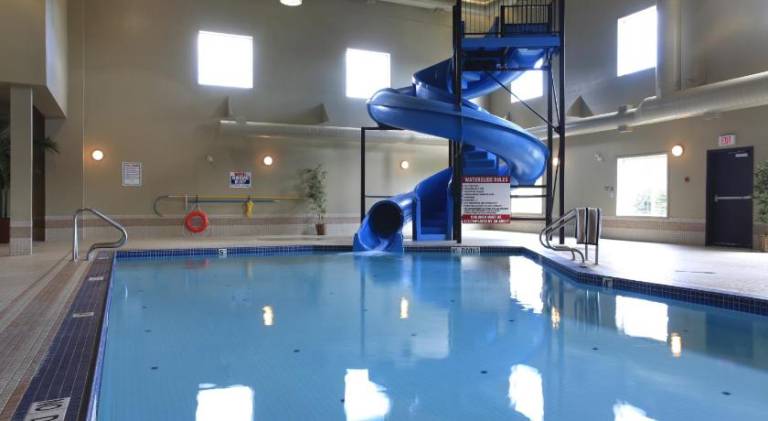 Pomeroy Inn & Suites at Olds College — photo 3