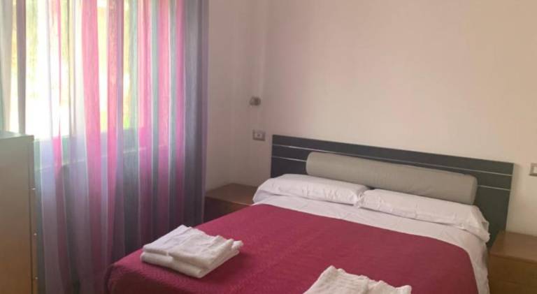 Apartment with 2 rooms for 4 persons in Latina