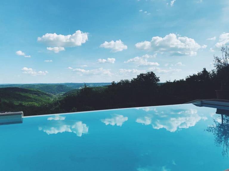 Luxury secluded chateau with pool and hot tub — photo 3
