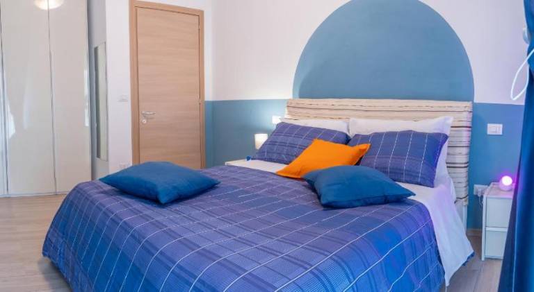 Apartment with 1 room for 5 persons in Fermo