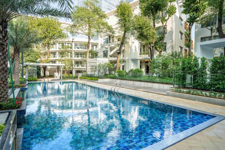 Serviced apartment with terrace, pool & garden | Suitable for remote work — photo 5