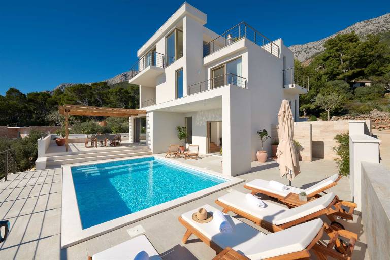 Villa with terrace, pool & BBQ | Pool view in Hvar