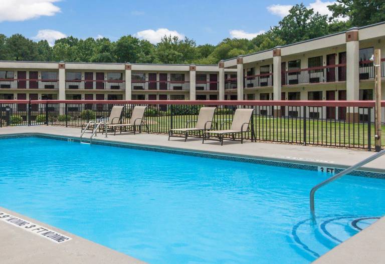 Red Roof Inn & Suites Commerce - Athens — photo 2