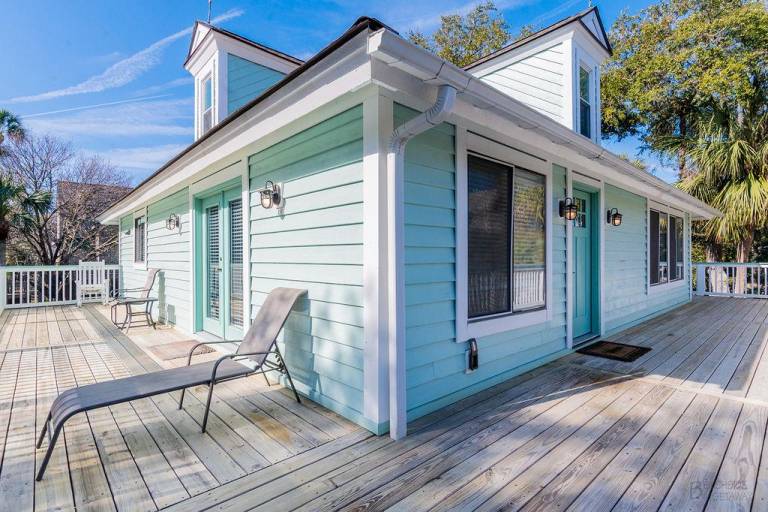 1 Sea Spray Lane- 4 bedroom, 3 bath, pet-friendly, close to the beach, also for — photo 2