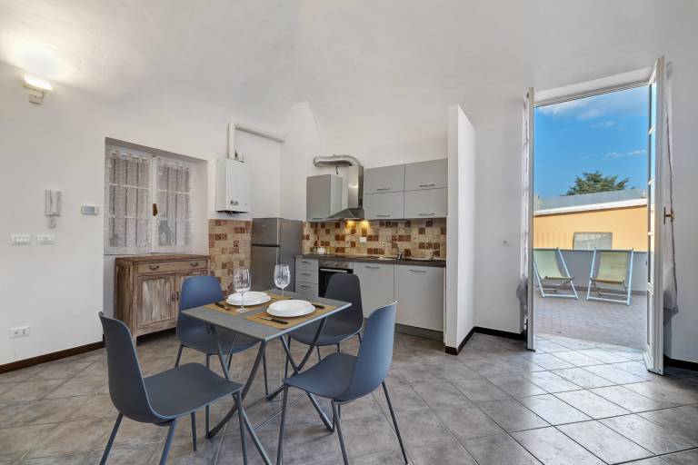 Rental apartment with terrace | City view — photo 3