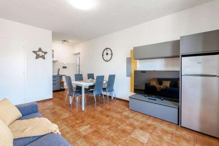 Regarda - The Sun appartamento rinnovato con piscina — photo 3