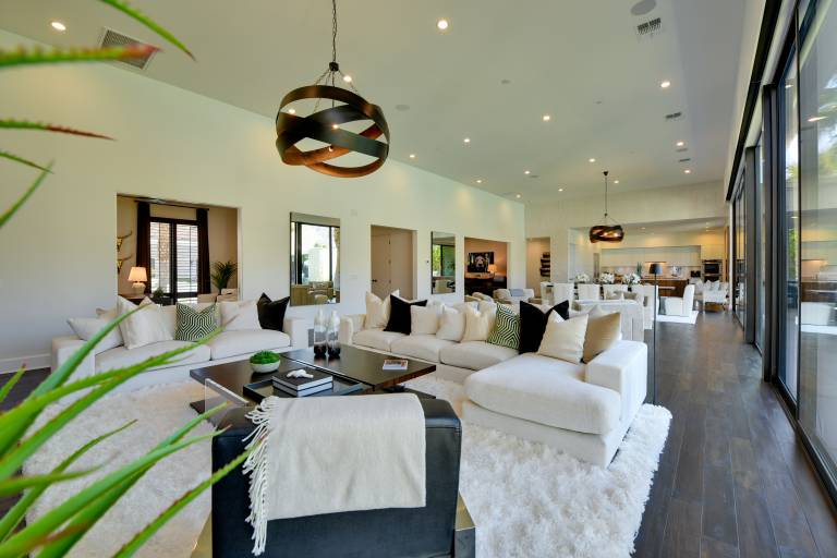 Mtn Views + Outdoor Oasis: Palm Springs Home! — photo 3