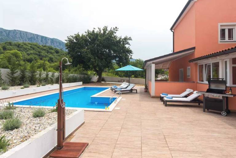 Villa Jadranovo