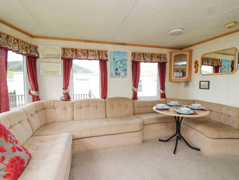 Family-oriented charming cottage with pool | Beach view | Close to the beach | Pet-friendly — photo 4