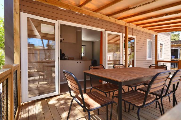 Bungalow with 1 room for 4 persons — photo 2