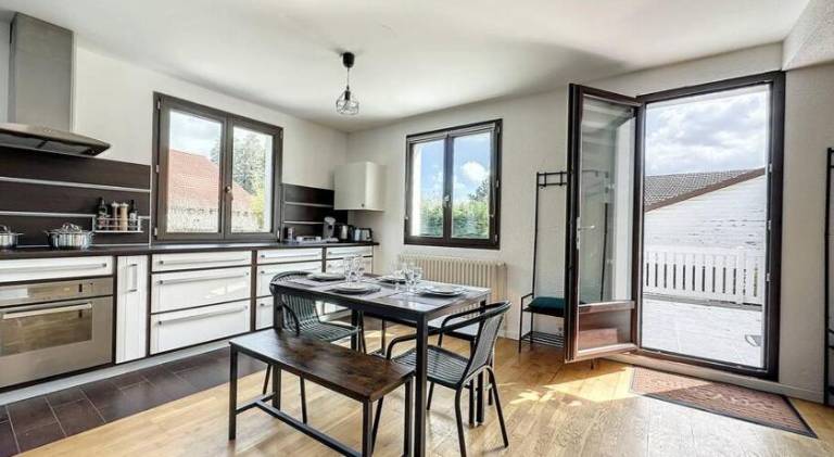 Apartment with 2 rooms for 6 persons — photo 2