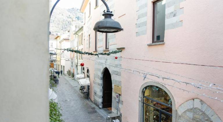 Holiday apartment | Next to Como Cathedral — photo 4