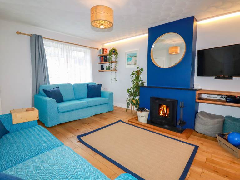 Children-friendly cottage with yard | Beach view | Beach nearby | Pets allowed — photo 2