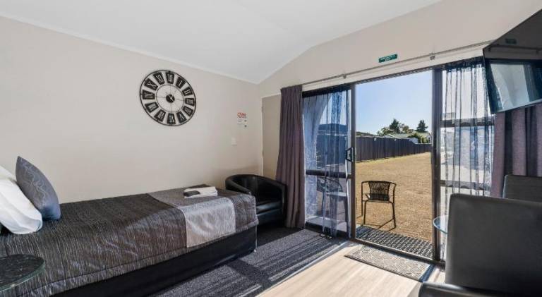 Central Inn Taupo — photo 2