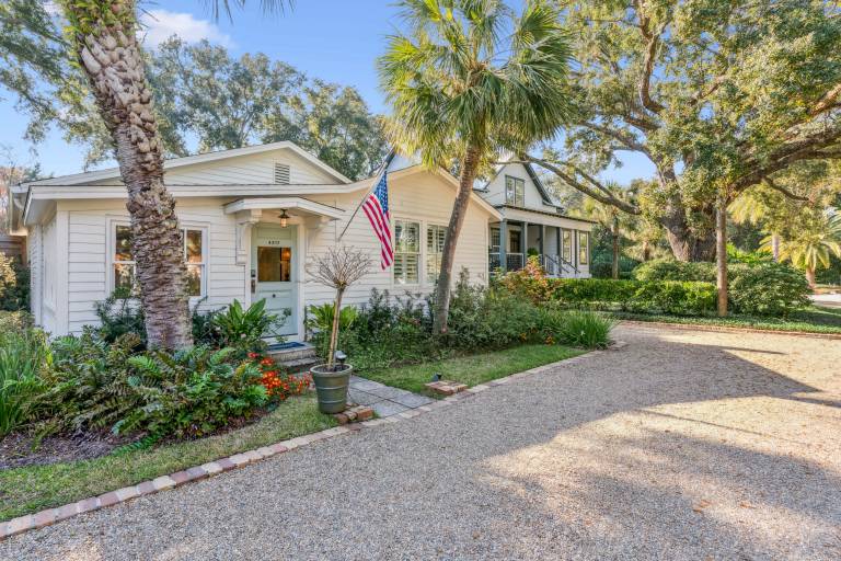 Endless Summer - 4217 6th Street — photo 4