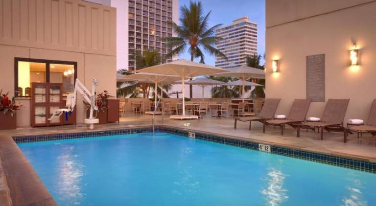 Hyatt Place Waikiki Beach — photo 5
