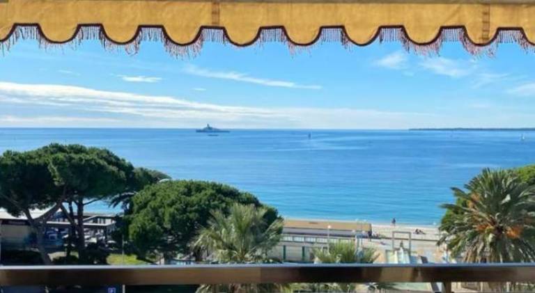 Fully equipped holiday apartment with terrace & garden | Beach nearby | Pets are welcome in Antibes