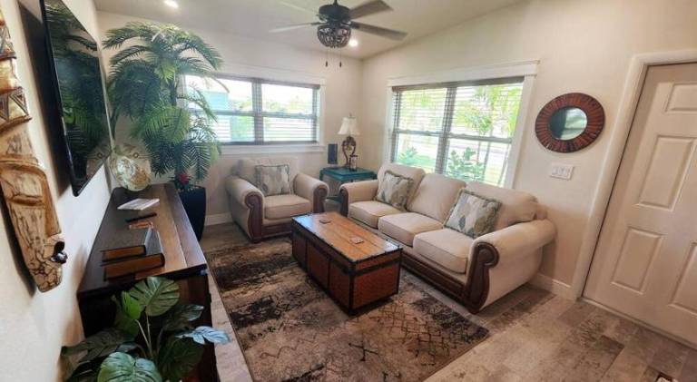 Apartment | Beach nearby | Pets allowed in Cocoa Beach, FL