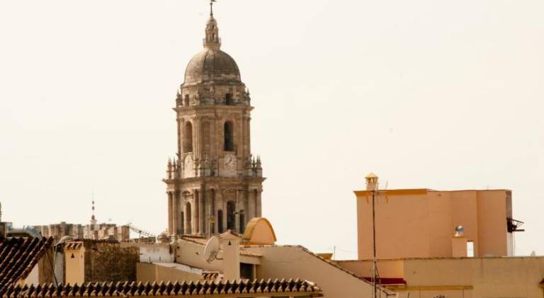 Fully equipped charming apartment with patio | Close to Alcazaba of Málaga | Dogs allowed in Málaga