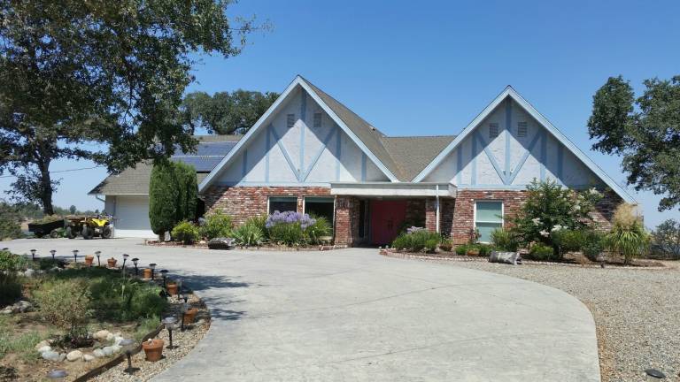 Private room  Madera County
