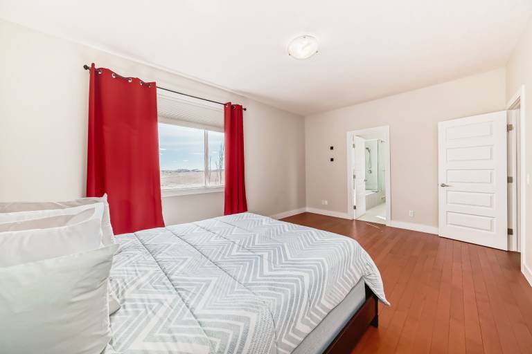 House Airdrie