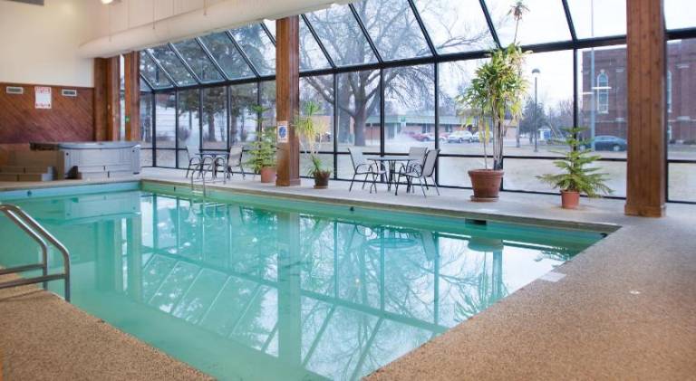 Crossroads Hotel and Huron Event Center — photo 4