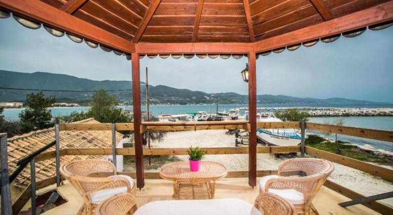 Villa with patio & grill | Next to the beach | Perfect for remote work | Pets allowed — photo 2